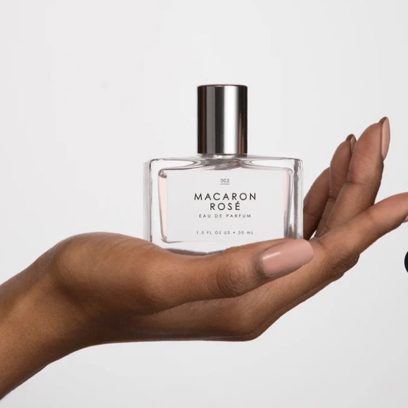 Perfume ~ Macaron Rose🌹 - Picture 3 of 3